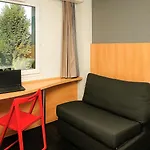 Hotel Ibis Lyon Est 3*