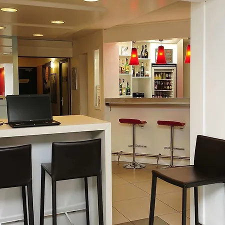 Hotell Ibis Lyon Est