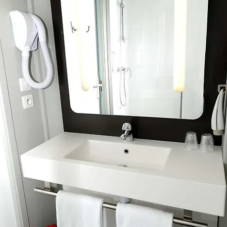 Hotel Ibis Lyon Est 3*
