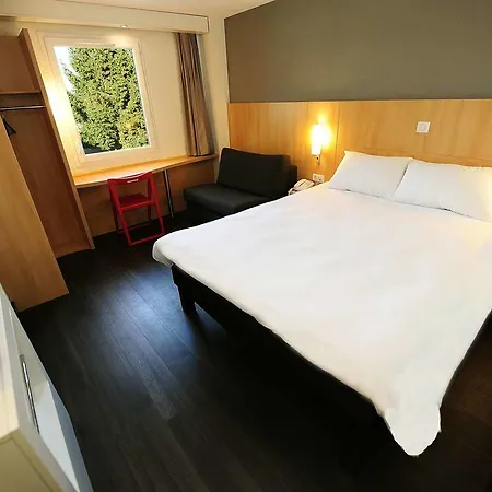 Ibis Lyon Est