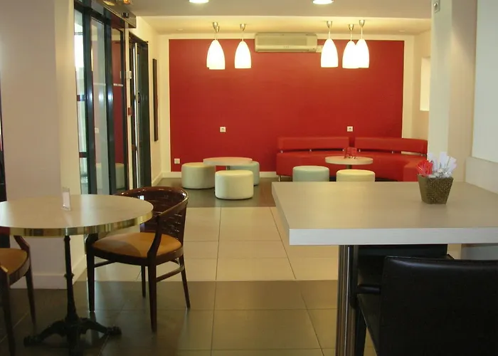 מלון Ibis Lyon Est
