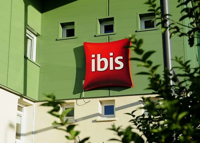 מלון Ibis Lyon Est ביינוסט