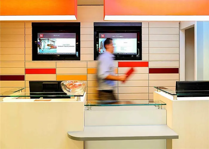 Ibis Lyon Est 3*