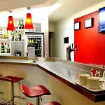 Ibis Lyon Est Hotel