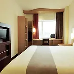Ibis Lyon Est Hotel 3*