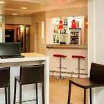 Hotel Ibis Lyon Est 3*