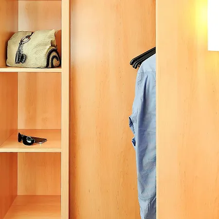 فندق Ibis Lyon Est