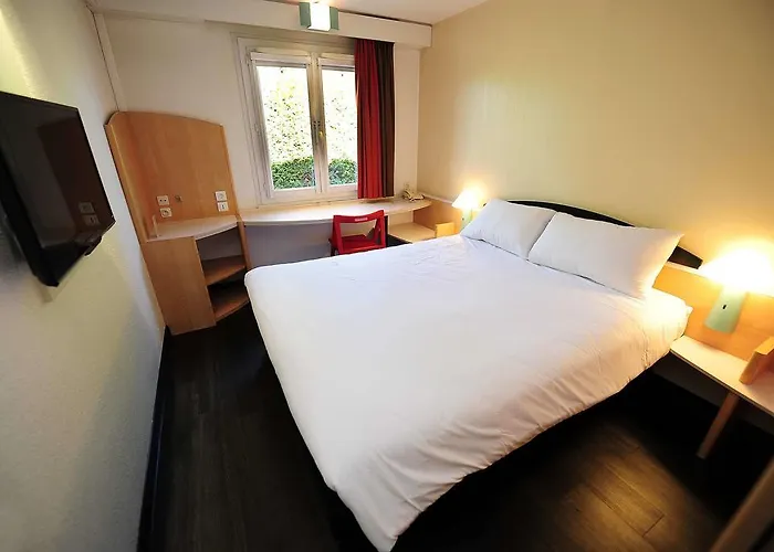 Ibis Lyon Est 3*
