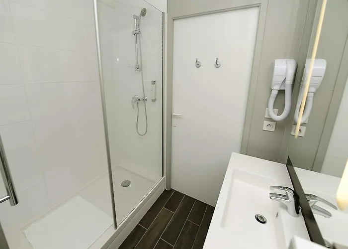Ibis Lyon Est Szálloda