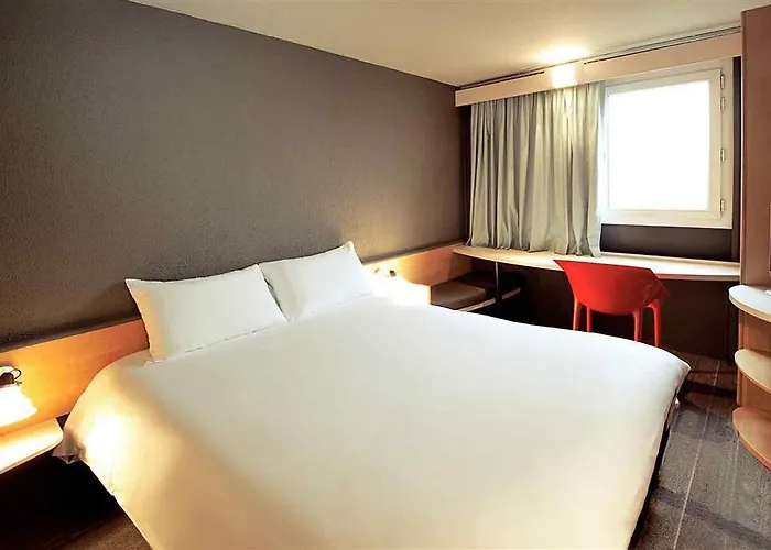 Ibis Lyon Est Szálloda